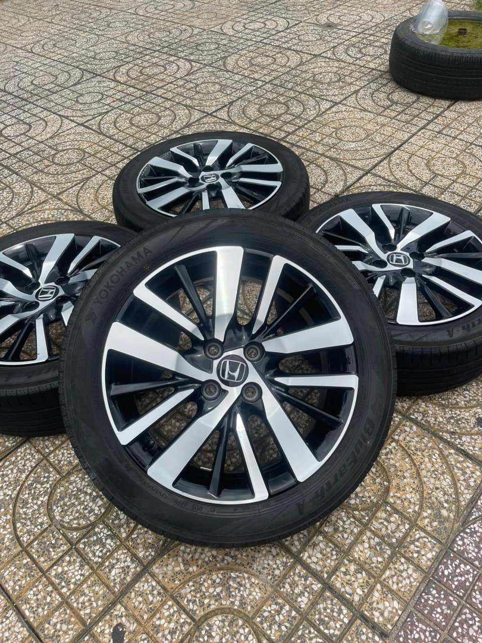 Mâm Lazang Honda City bản RS 16 inch tháo xe lắp lốp 185/55R16