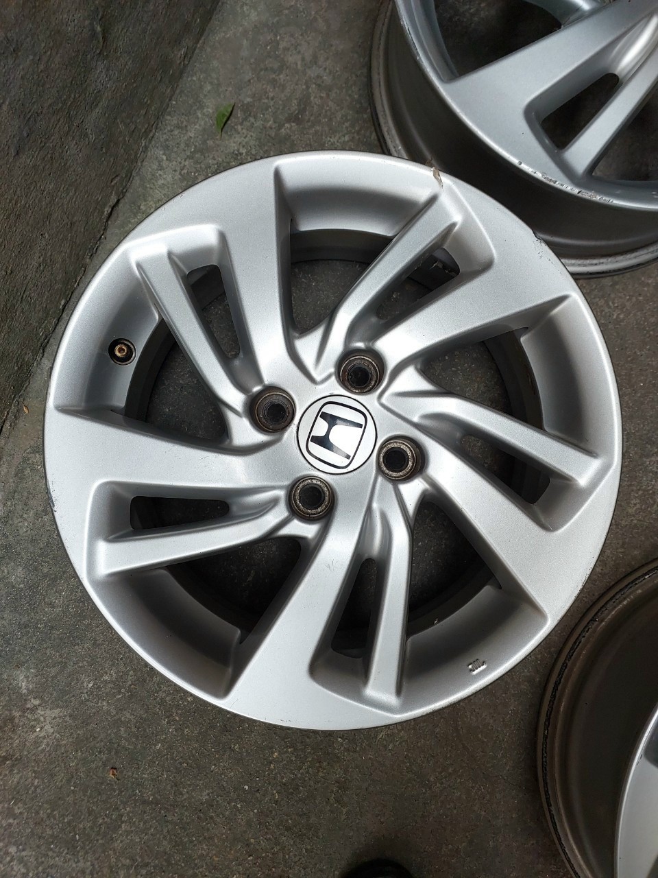 Mâm Lazang Honda 15 inch 2015 lắp honda city xịn tháo xe