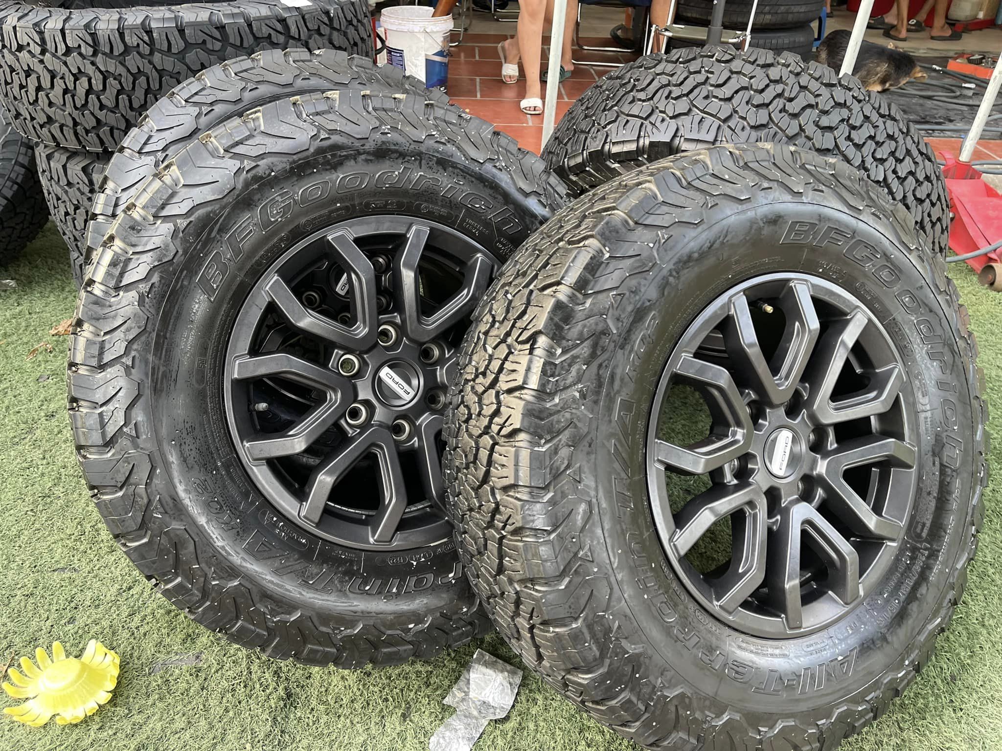 Mâm Lazang Ford Raptor 17 inch 2022 2023 tháo xe 285/70R17