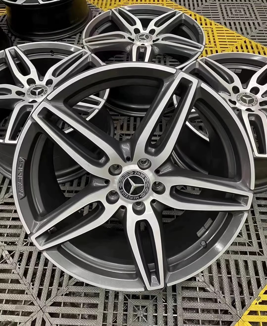 Mâm Lazang Mercedes Benz E300 Grey chính hãng 19 inch AMG 
