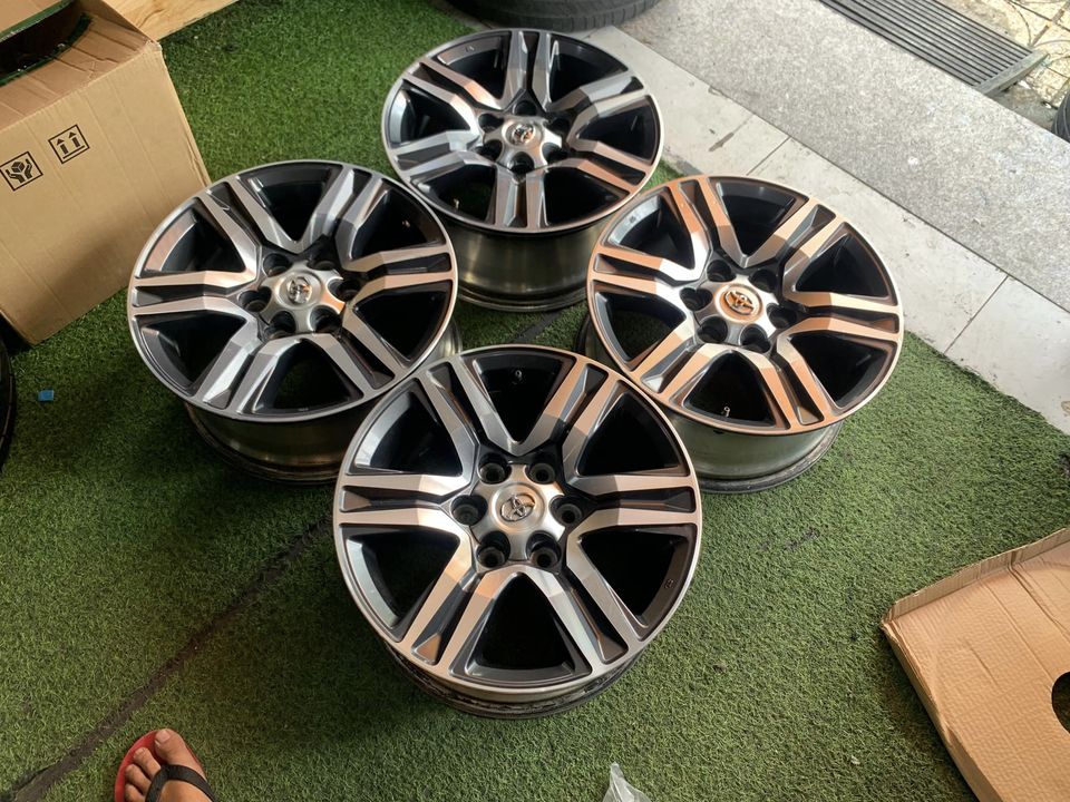 Mâm Lazang Toyota Fortuner 2017 2018 2019 17 inch 265/65R17