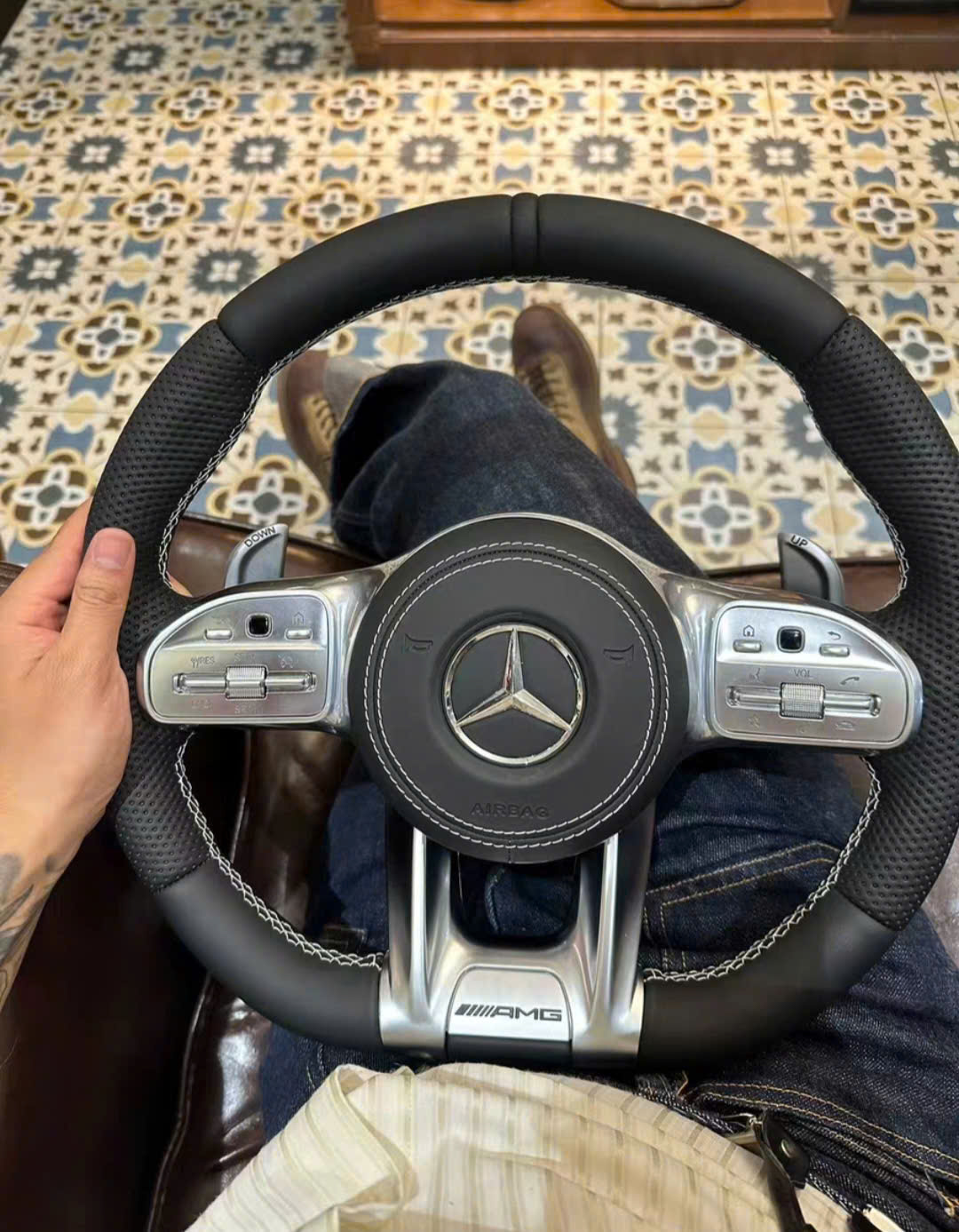 Bộ cụm vô lăng Mercedes-Benz AMG mới chưa qua sử dụng