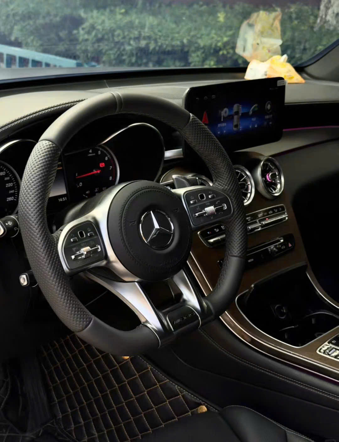 Bộ cụm vô lăng Mercedes-Benz AMG mới chưa qua sử dụng