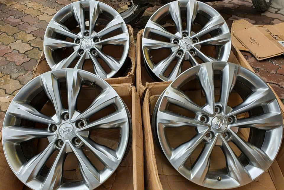 Mẫu mâm lazang theo xe 18 inch lắp Vinfast Limo Green