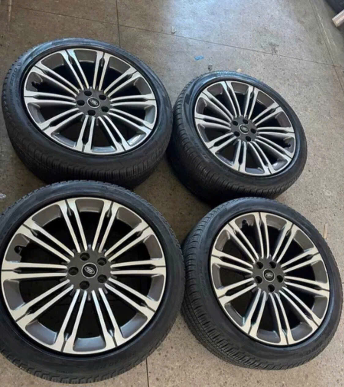 Mâm lốp Lazang Range Rover Sport 2024 2025 23 inch chính hãng