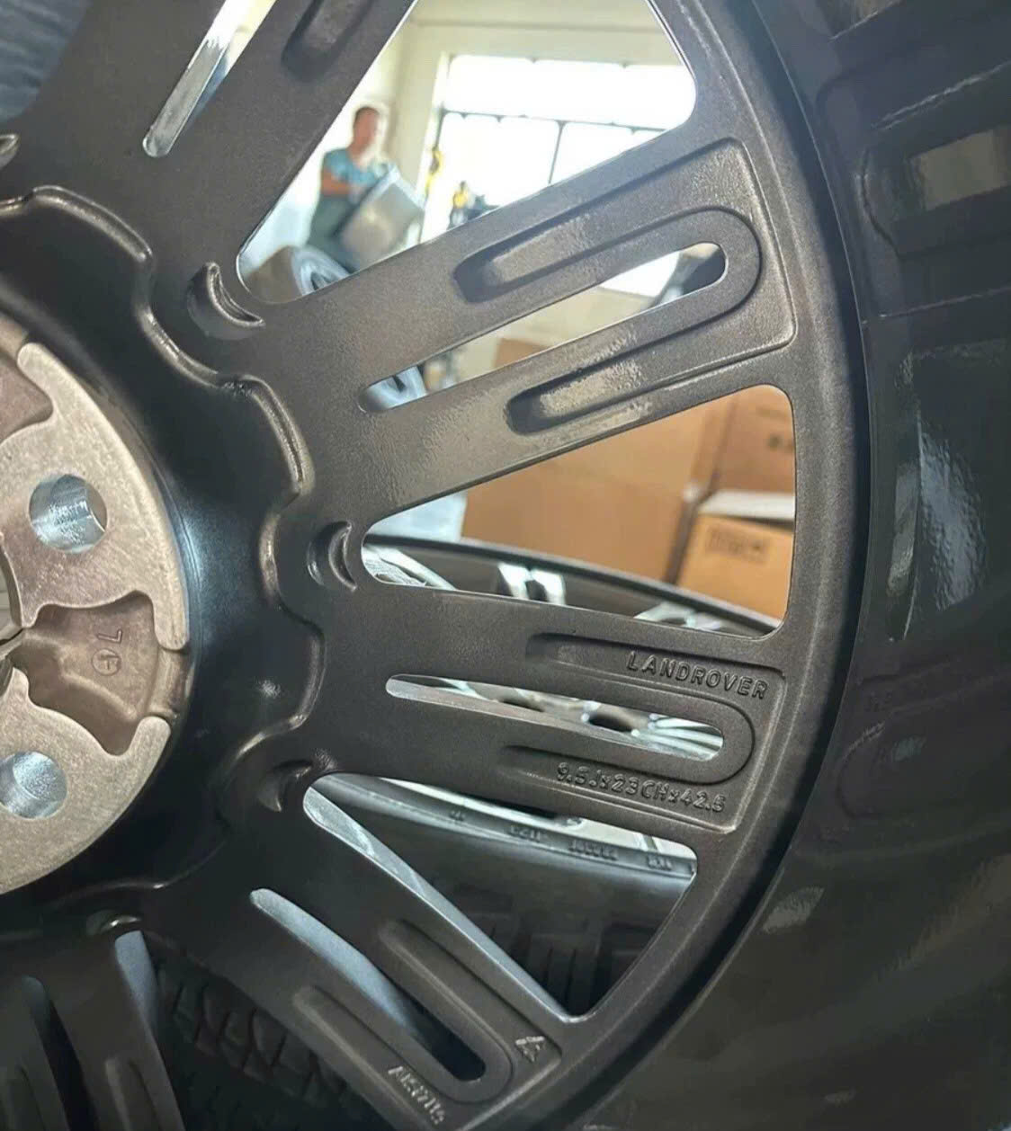 Mâm lốp Lazang Range Rover Sport 2024 2025 23 inch chính hãng