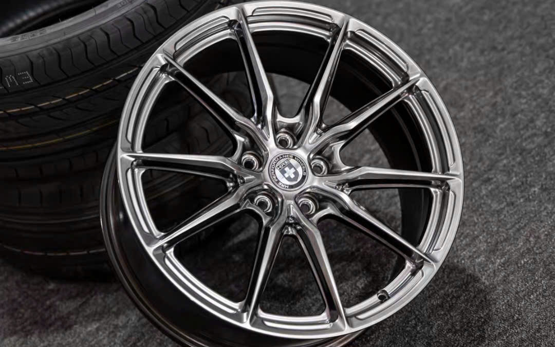 Mẫu mâm lazang theo xe 18 inch lắp Vinfast Limo Green