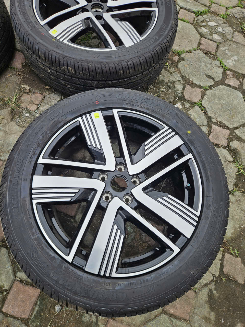 Mâm lazang lốp Ford Territory 2025 19 inch lốp 235/50R19 Goodyear mới 100%