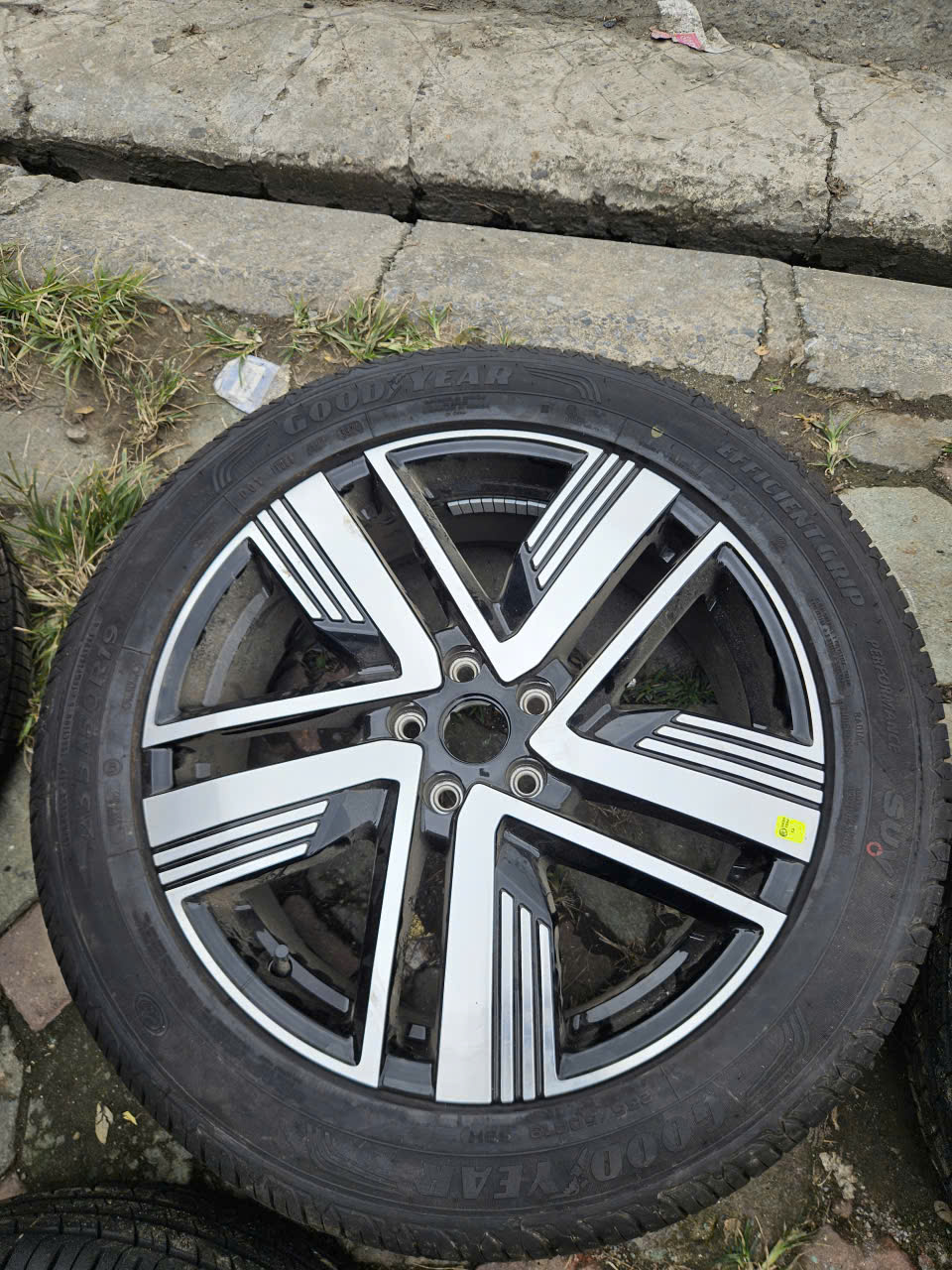 Mâm lazang lốp Ford Territory 2025 19 inch lốp 235/50R19 Goodyear mới 100%