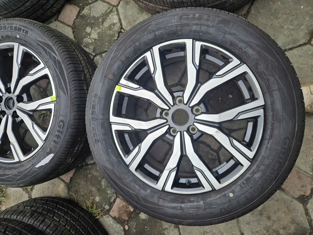 Mâm lazang lốp Ford Territory 2025 18 inch lốp 235/55R18 Giti mới 100%