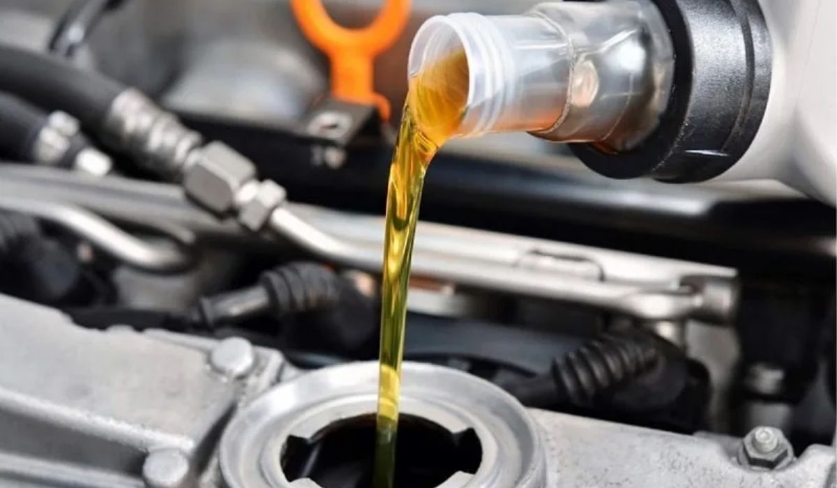 thay dầu ô tô Nissan tại Hà Nội