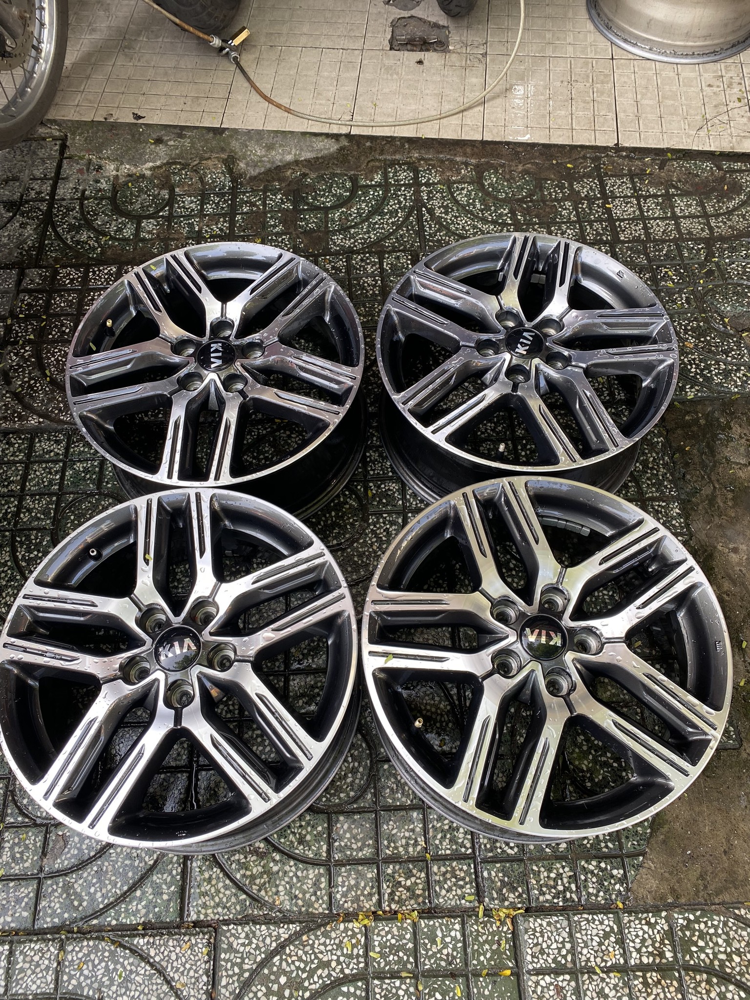 Mâm Kia Cerato lắp lốp 225/45R17 2016, 2017, 2018, 2019