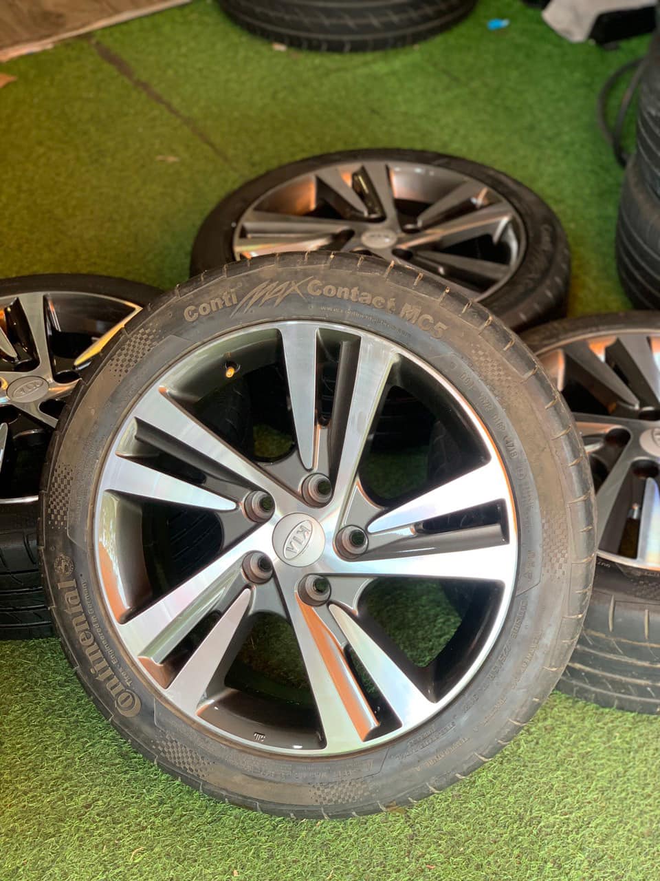 Bộ Mâm Lazang Kia Cerato 17 inch lắp lốp 225/45R17