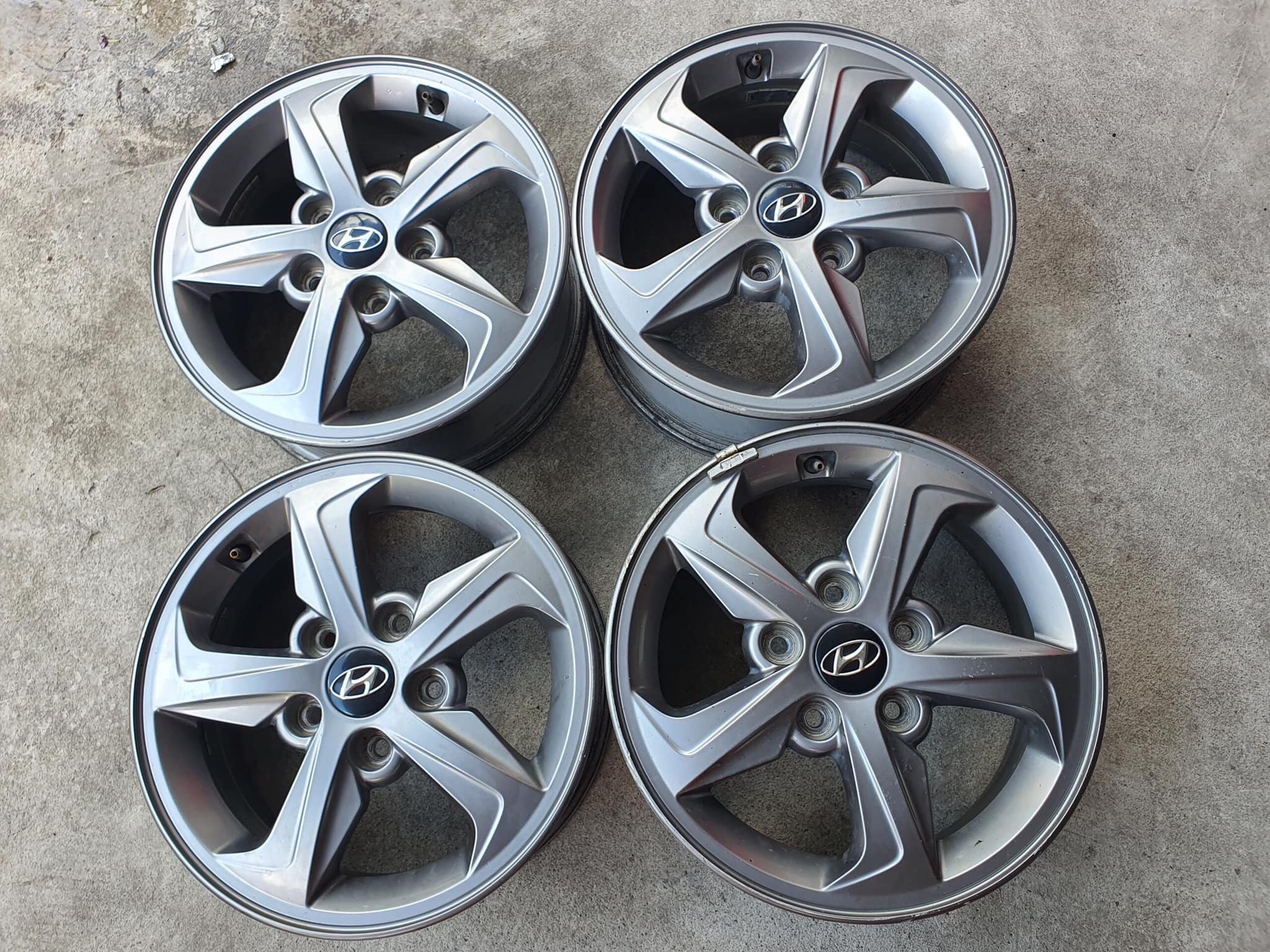 Mâm Lazang Hyundai Elantra 15 inch chính hãng mẫu cũ