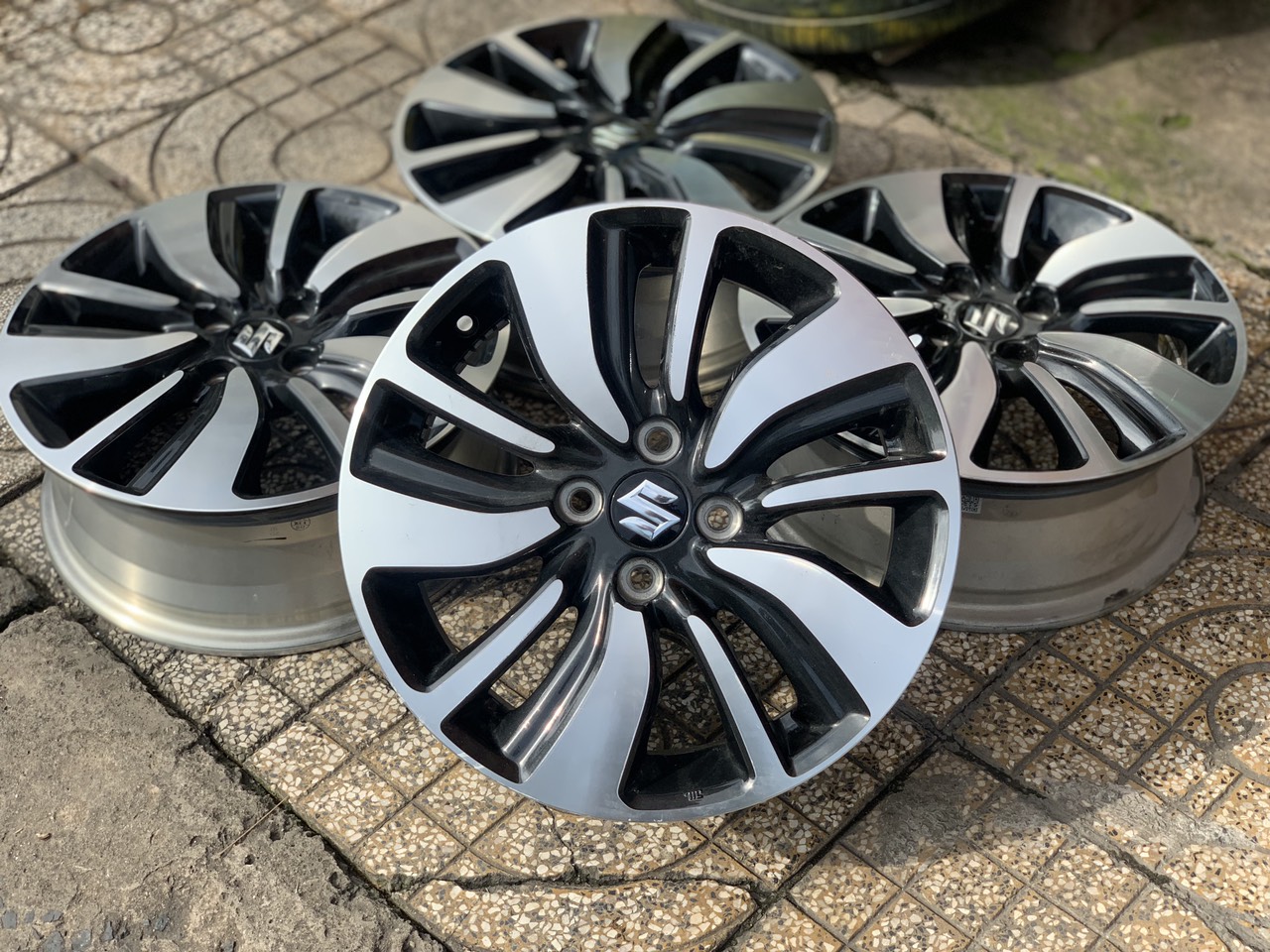 Mâm Lazang Suzuki Swift 16 inch 2017 2018 2019 tháo xe