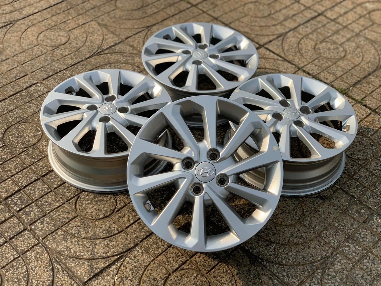 Mâm Lazang Hyundai Accent 15 inch chính hãng