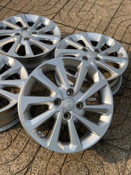 Mâm Lazang Hyundai Accent 15 inch chính hãng