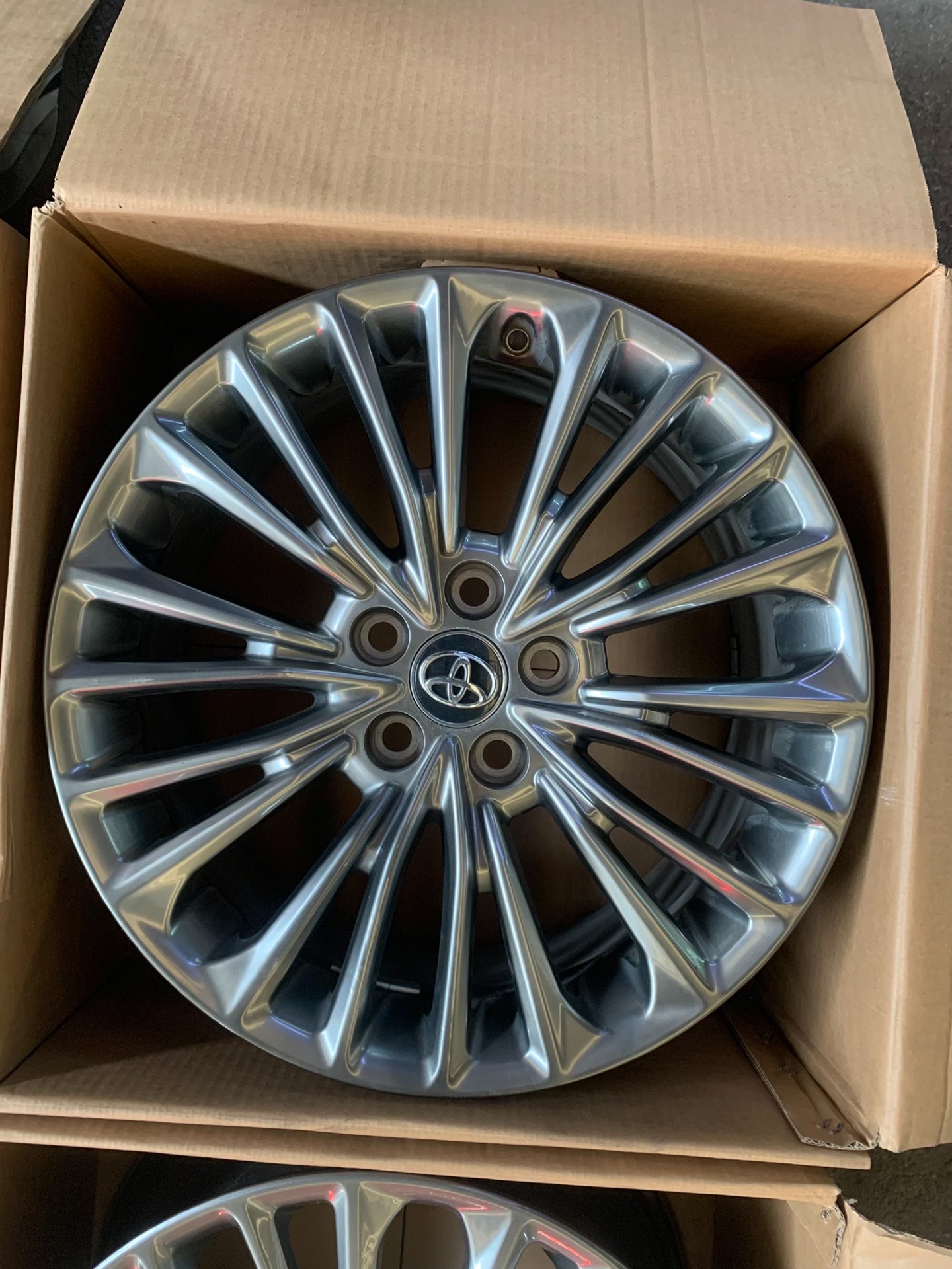 Mâm 18 inch Toyota Avalon/Camry/Reiz 8.0J đúc flow-forming - ảnh 5
