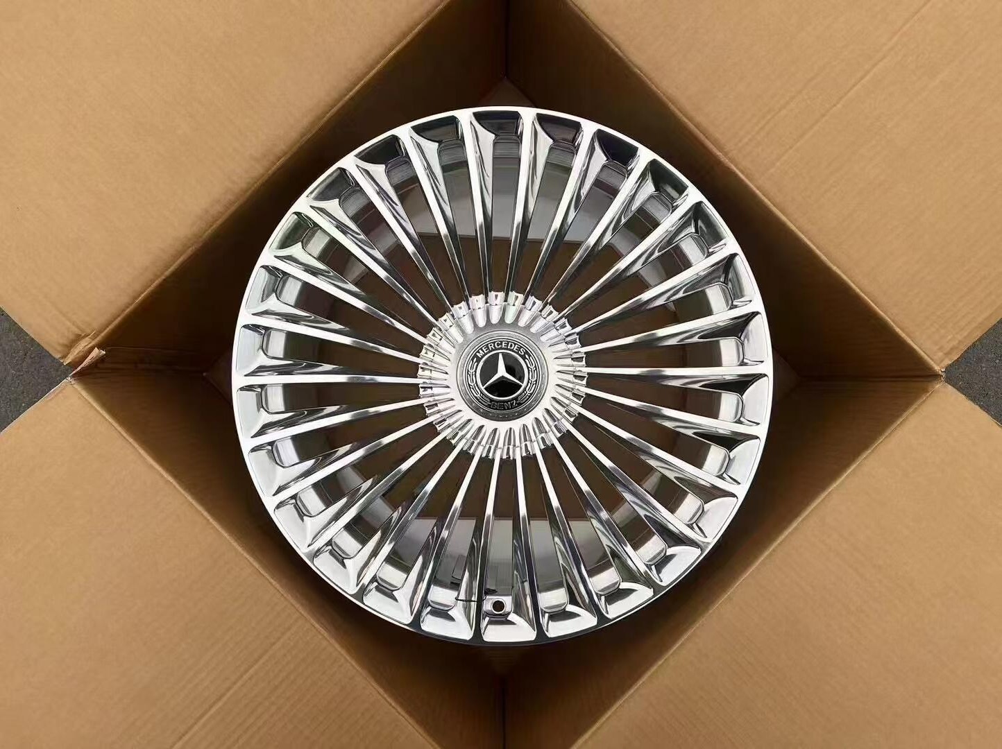 Mâm rèn Mercedes-Benz S-Class 17 inch - ảnh 4