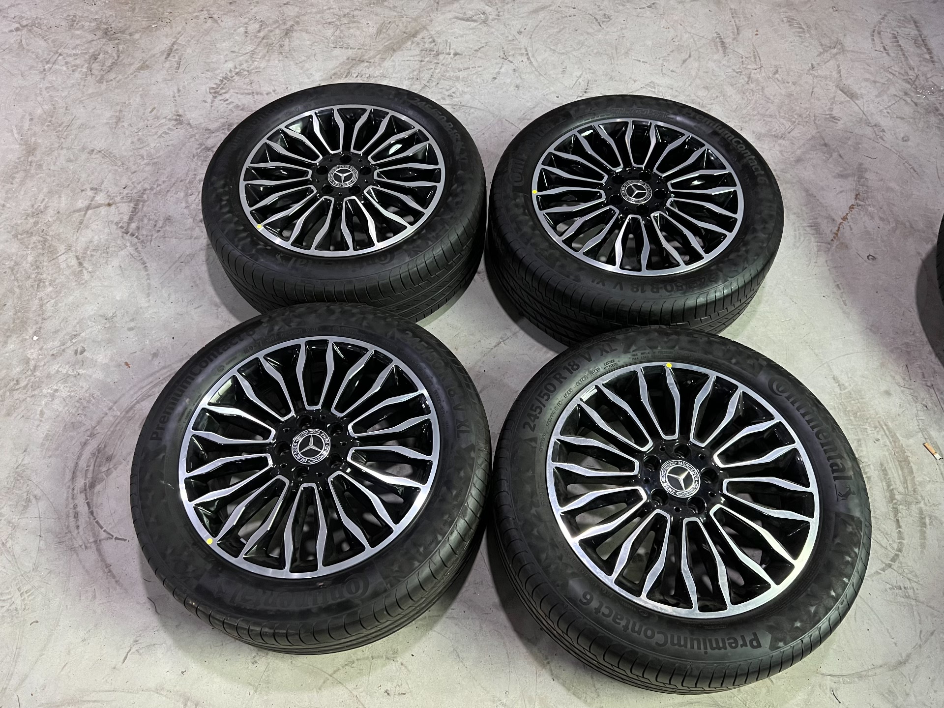 Mâm Mercedes V260 18 inch đúc trọng lực - ảnh 8
