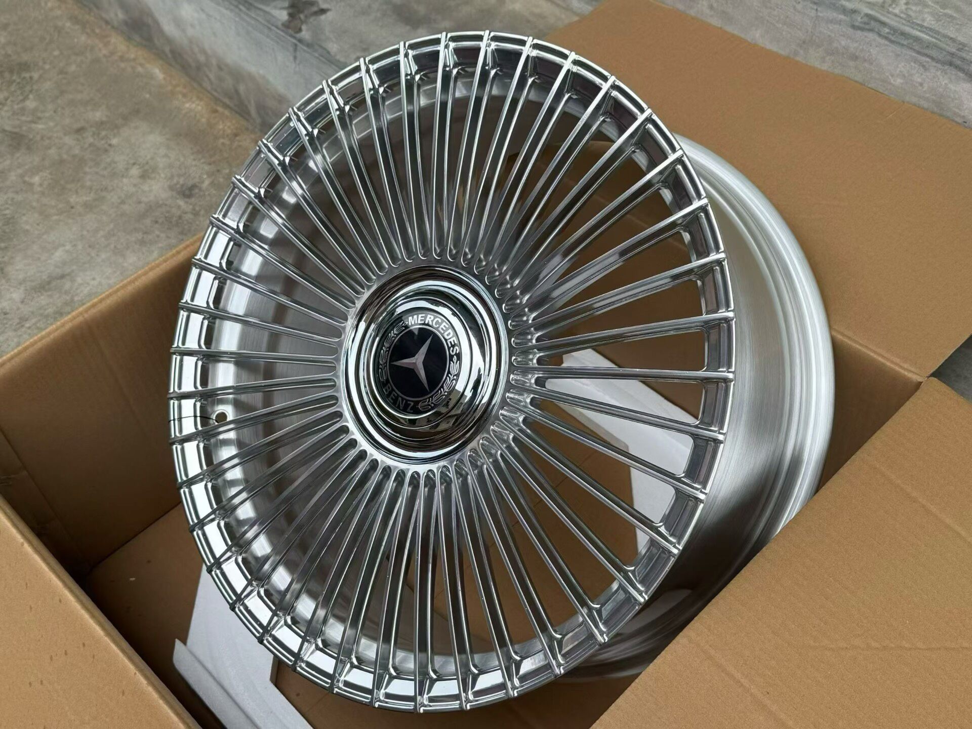 Mâm Mercedes E/S/CLS 19 inch 8.5J đúc trọng lực - ảnh 3