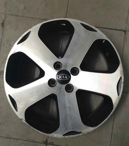 Mâm Kia Rio lắp lốp 205/45R17 theo xe