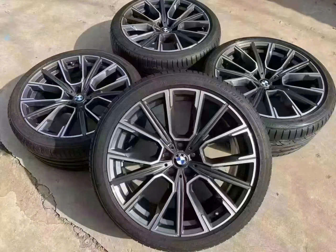 Tìm Cửa Hàng Lốp Kumho Gần Đây Chính Hãng: Hướng Dẫn Toàn Diện Từ A-Z