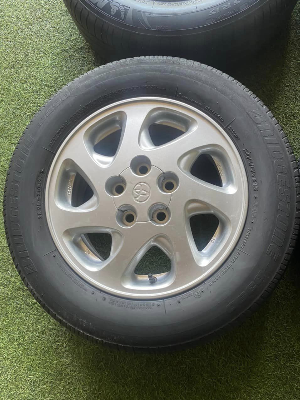 Mâm Lazang Toyota Camry 15 inch hàng lắp lốp 205/65R15