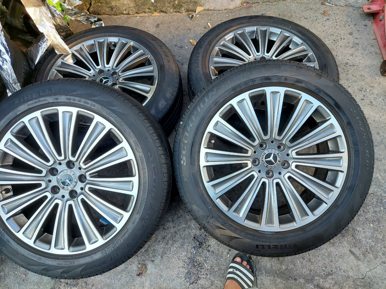 Lốp Mâm Lazang Vành Mercedes GLC250 19 inch lắp lốp 235/55R19