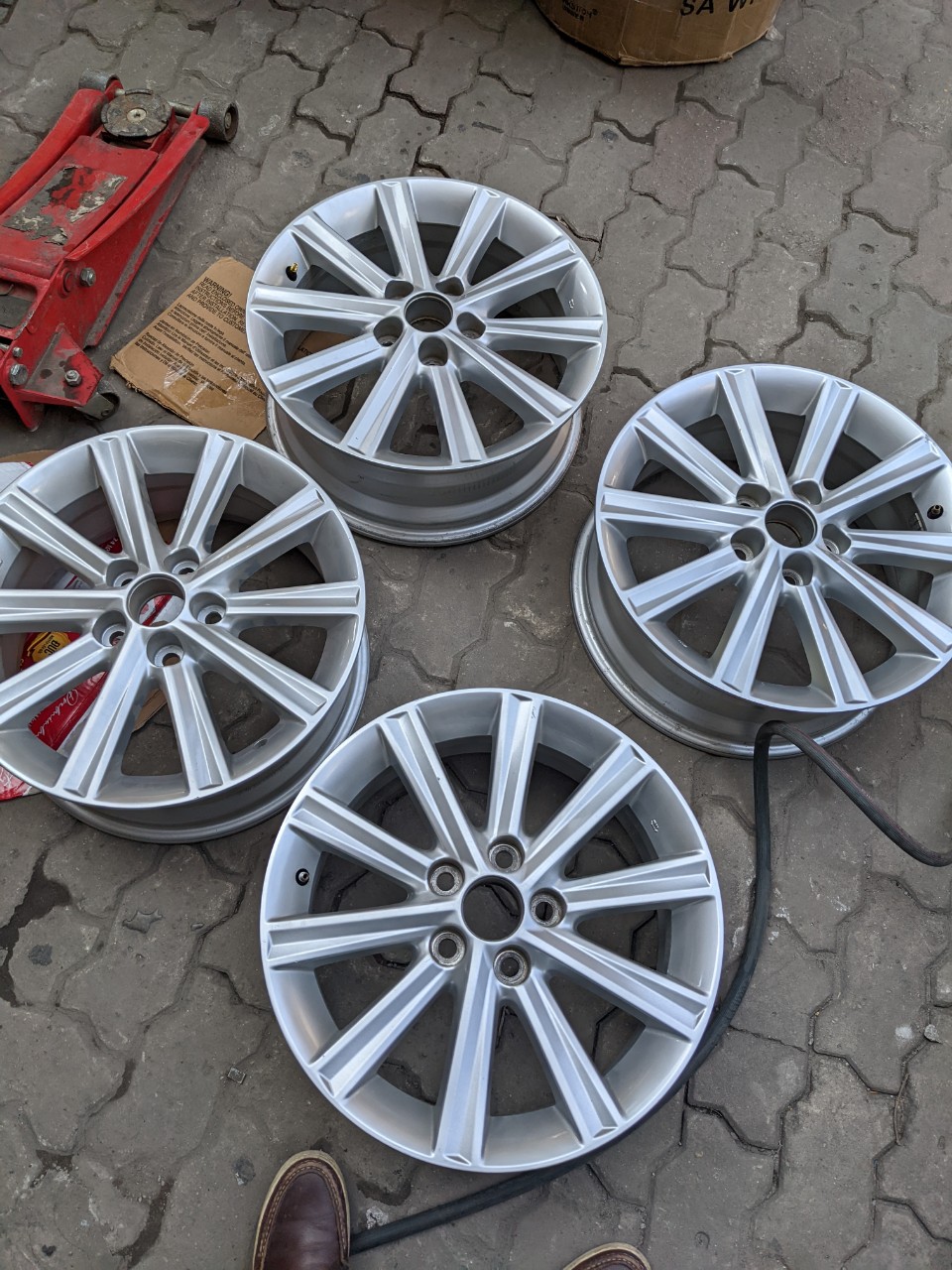 Mâm Lazang Toyota Camry 17 inch lắp lốp 215/55R17 nhiều cánh