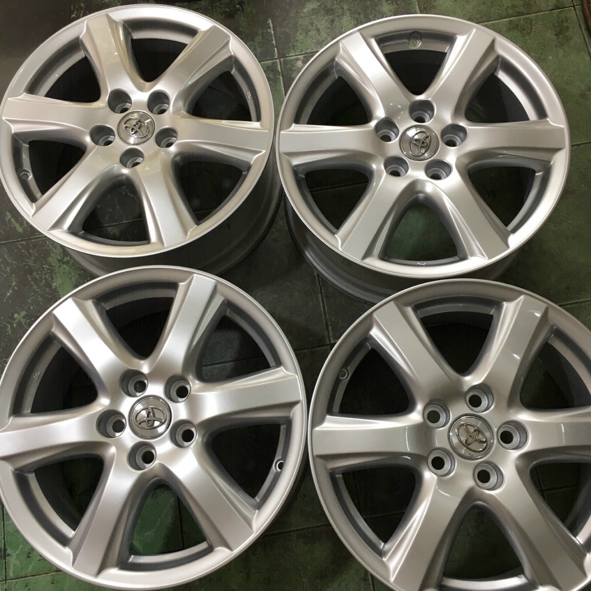 Mâm Lazang Toyota Camry 17 inch lắp lốp 215/55R17 Mâm Lazang Toyota Camry 17 inch lắp lốp 215/55R17