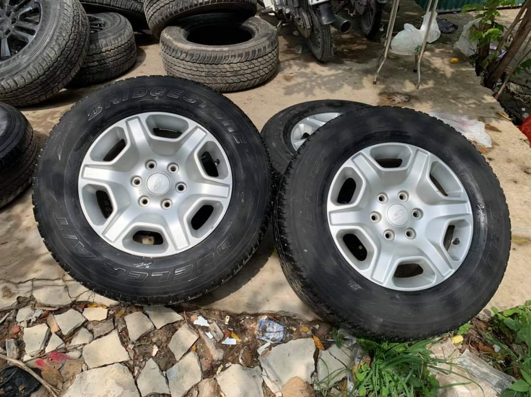 Mâm Lazang Vành Ford Ranger XLT 17inch lắp lốp 265/65R17