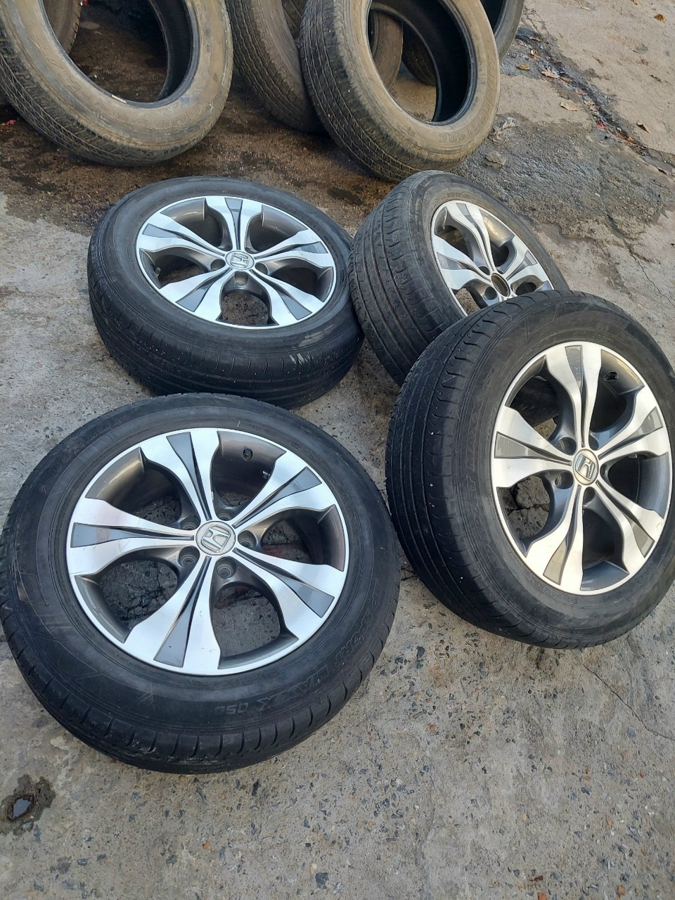 Mâm Lazang Vành Honda CRV 18 inch lắp lốp 225/60R18