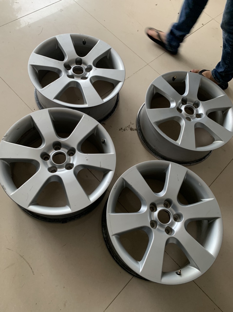 Mâm Lazang Vành Hyundai Santafe 2009 18 inch lắp lốp 235/60R18 Mâm Lazang Vành Hyundai Santafe 2009 18 inch lắp lốp 235/60R18