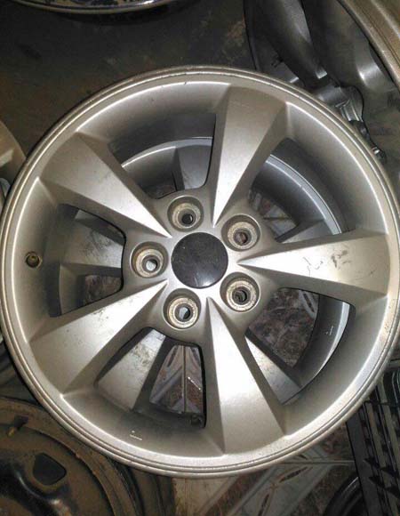 Mâm theo xe cho Hyundai SANTA FE lắp lốp 225/70R16 Mâm theo xe cho Hyundai SANTA FE lắp lốp 225/70R16
