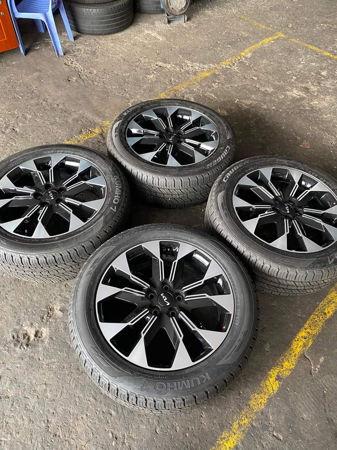 Mâm Vành Lazang Kia Carnival 2022, 2021 lắp lốp 235/55R19 Mâm Vành Lazang Kia Carnival 2022, 2021 lắp lốp 235/55R19
