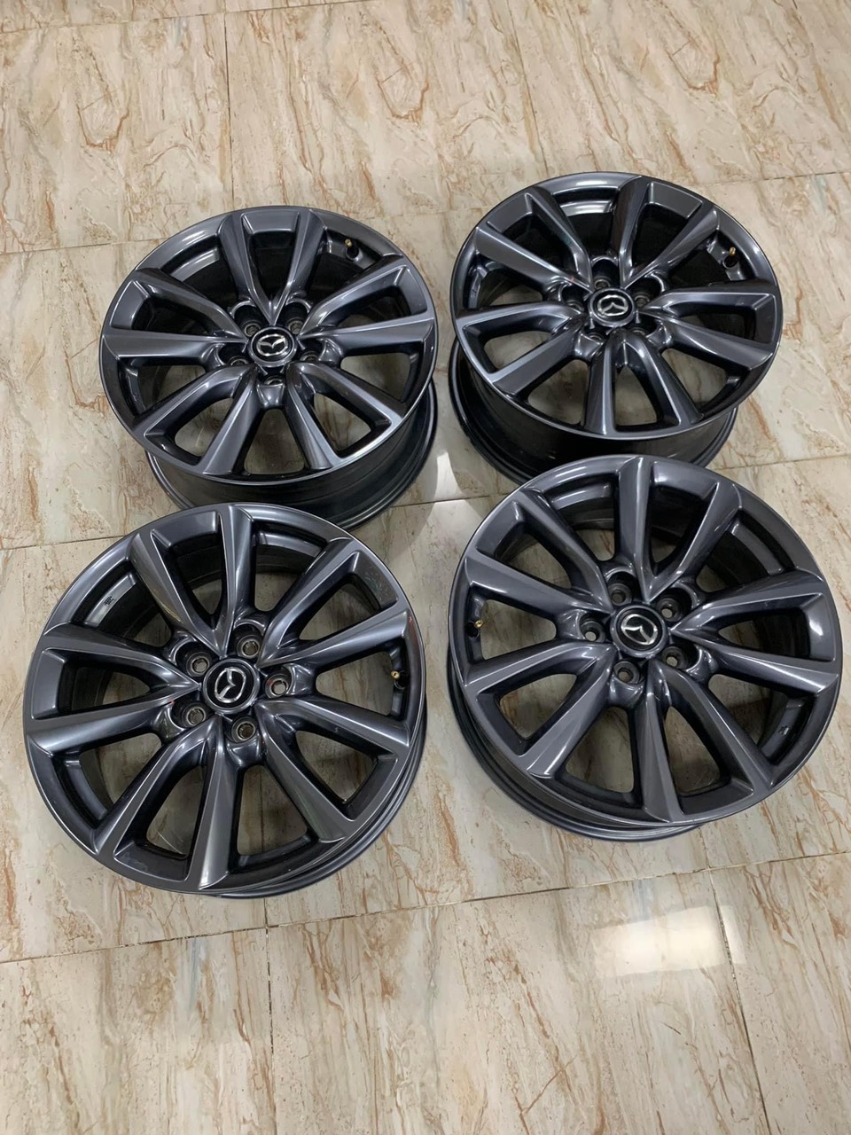Mâm vành lazang Mazda 3 18 inch Hatchbach lắp lốp 215/45R18 Mâm vành lazang Mazda 3 18 inch Hatchbach lắp lốp 215/45R18