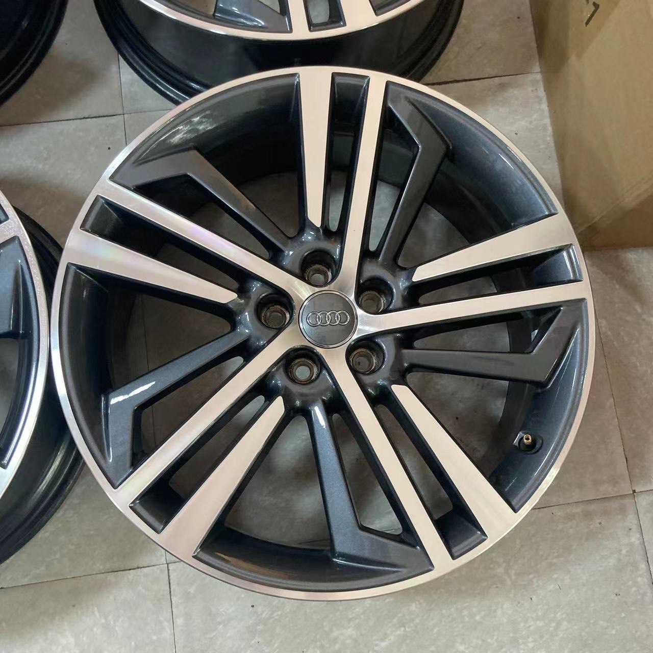 Vành Mâm Lazang Audi Q5 Q7 20 inch 2022 Vành Mâm Lazang Audi Q5 Q7 20 inch 2022