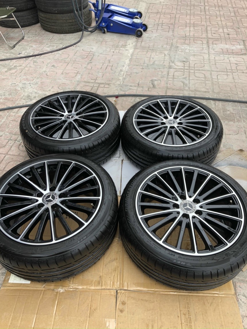 Vành Mâm Lazang Mercedes C200 2020 lắp lốp 235/40R18 Vành Mâm Lazang Mercedes C200 2020 lắp lốp 235/40R18